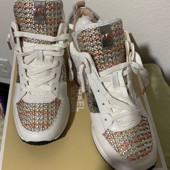 MICHAEL Michael Kors White and Gold Athletic Shoes - Picture 4 of 13